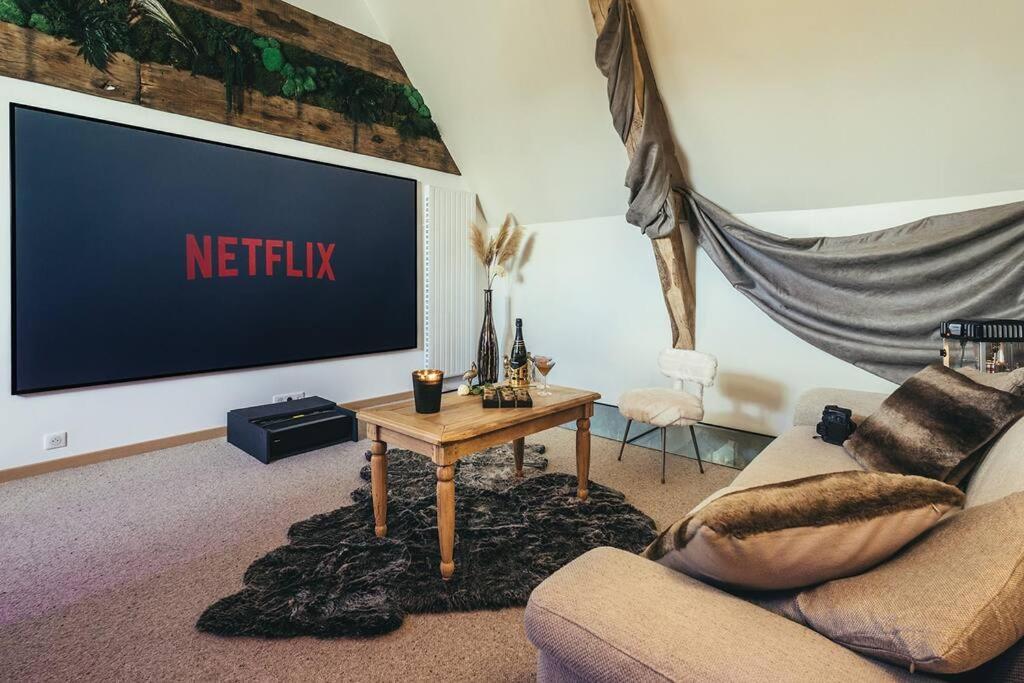 Le Duplex De L'Etoile Home Cinema Jacuzzi Et Sauna Privatif Longmesnil Екстериор снимка