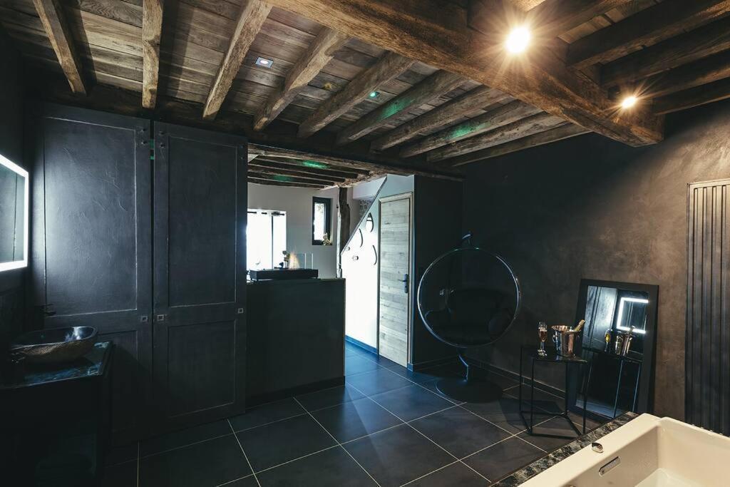 Le Duplex De L'Etoile Home Cinema Jacuzzi Et Sauna Privatif Longmesnil Екстериор снимка