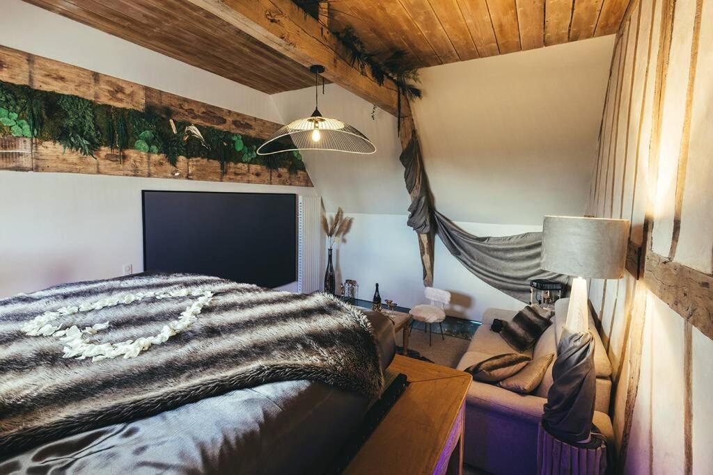 Le Duplex De L'Etoile Home Cinema Jacuzzi Et Sauna Privatif Longmesnil Екстериор снимка
